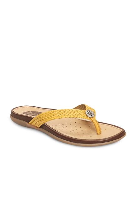 La Briza Yellow Thong Sandals La Briza Yellow Thong Sandals