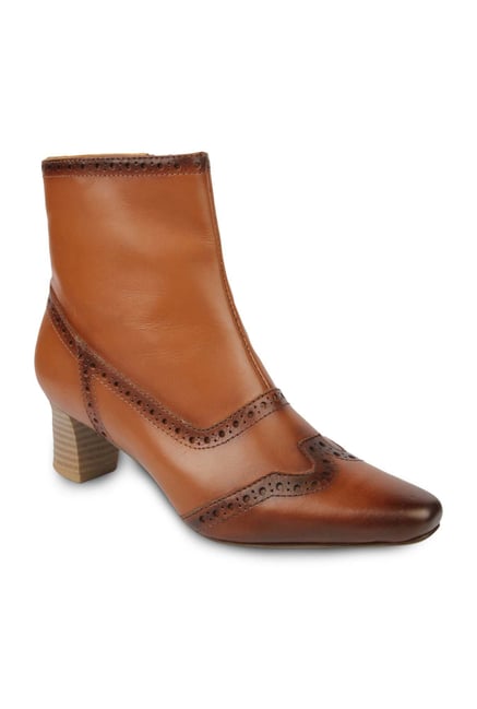 La Briza Tan Block Heeled Booties La Briza Tan Block Heeled Booties