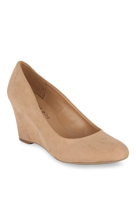 Madden Girl Dharma Tan Wedge Heeled Pumps Madden Girl Dharma Tan Wedge Heeled Pumps
