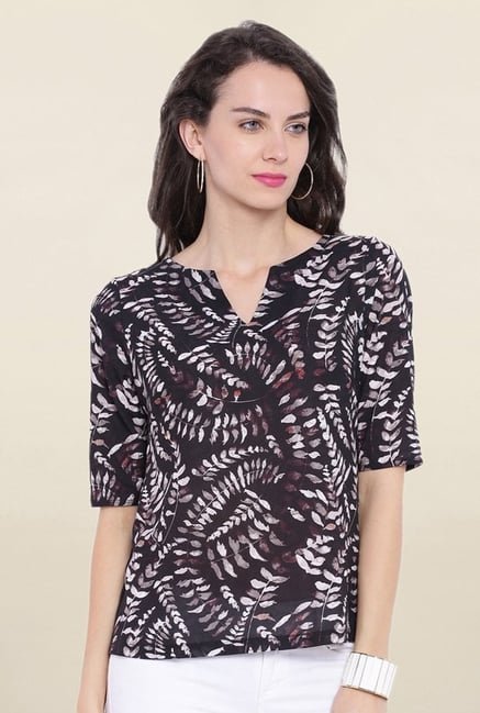 Avirate Black Printed Top Avirate Black Printed Top