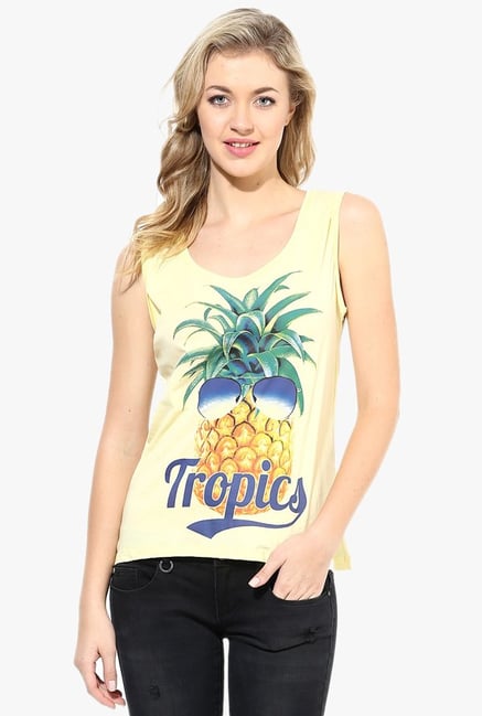 Vero Moda Yellow Printed Top Vero Moda Yellow Printed Top