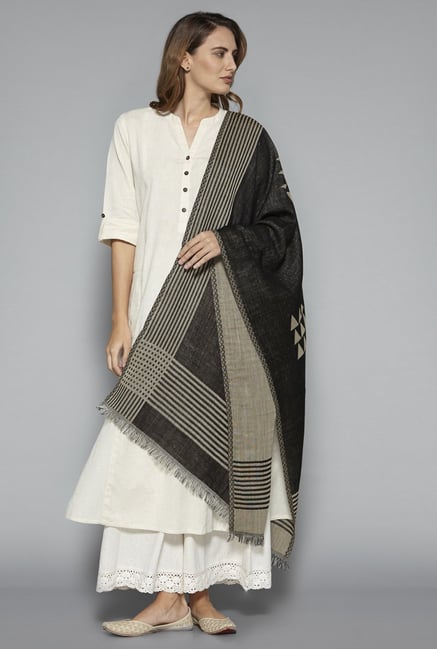 Utsa by Westside Black Pure Wool Stole Utsa by Westside Black Pure Wool Stole