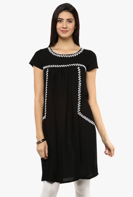Avaana Black Embroidered Rayon Kurti Avaana Black Embroidered Rayon Kurti