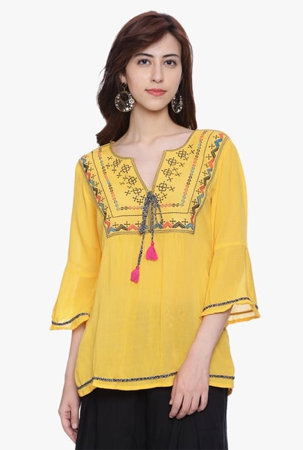 Avaana Yellow Printed Rayon Crepe Kurti Avaana Yellow Printed Rayon Crepe Kurti