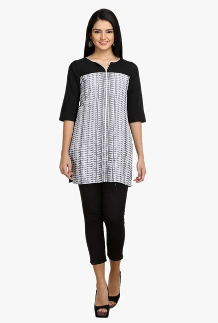 Aurelia White & Black Printed Cotton Kurti Aurelia White & Black Printed Cotton Kurti