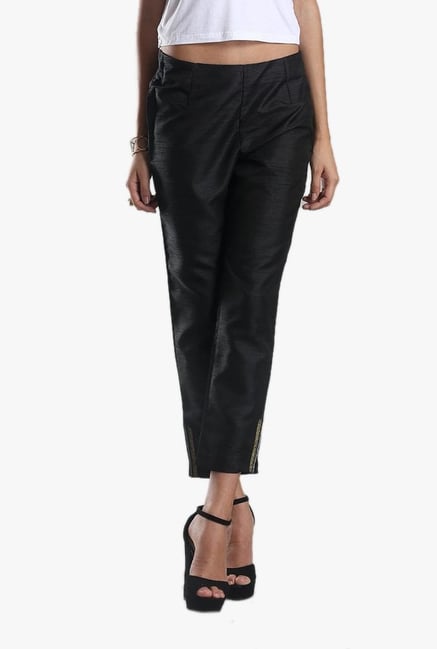 W Black Regular Fit Pleated Trousers W Black Regular Fit Pleated Trousers