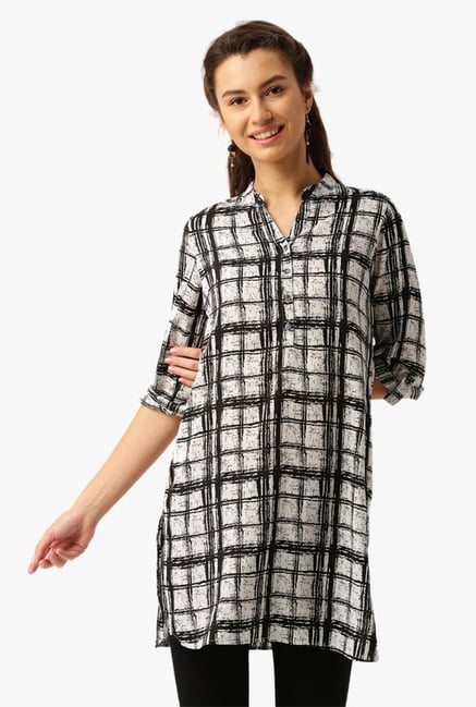 Desi Fusion Black & White Checks Polyester Top Desi Fusion Black & White Checks Polyester Top