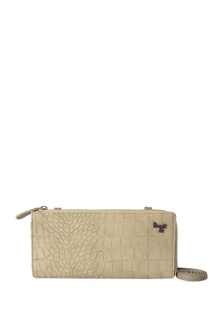 Baggit Scotty Croco Beige Textured Wallet Baggit Scotty Croco Beige Textured Wallet