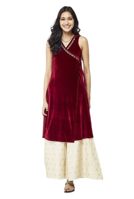 Global Desi Maroon & Beige Kurta With Palazzo Global Desi Maroon & Beige Kurta With Palazzo