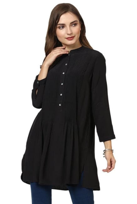 Label Ritu Kumar Black Relaxed Fit Top Label Ritu Kumar Black Relaxed Fit Top