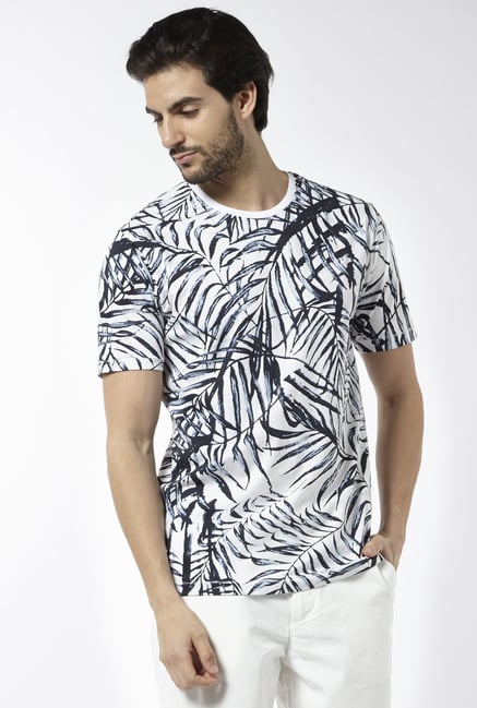 Ascot by Westside White Slim Fit T-Shirt Ascot by Westside White Slim Fit T-Shirt