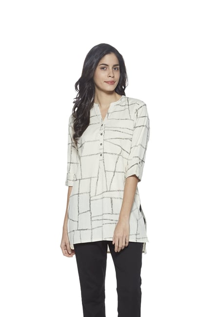 Utsa by Westside Off White Kurti Utsa by Westside Off White Kurti