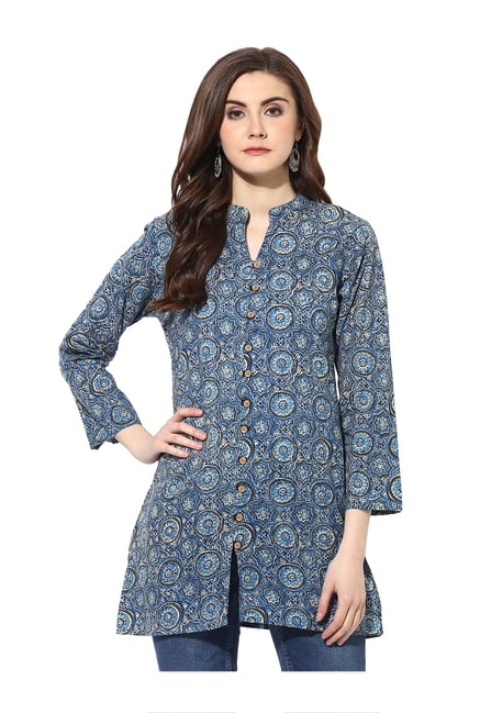 Mytri Blue Printed Cambric Kurti Mytri Blue Printed Cambric Kurti