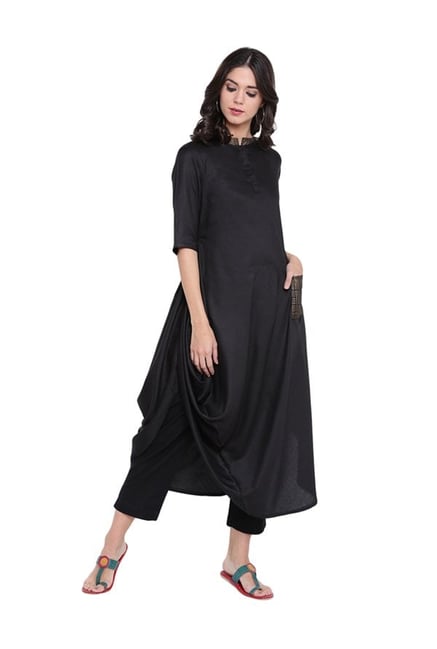 9rasa Black Regular Fit Rayon Viscose Kurta 9rasa Black Regular Fit Rayon Viscose Kurta