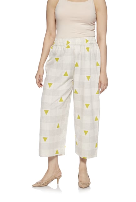 Diza curve by Westside Off White Triangle Print Ethnic Pants Diza curve by Westside Off White Triangle Print Ethnic Pants