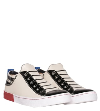 Diesel Star White S-Diesel Maginee Low On Sneakers Diesel Star White S-Diesel Maginee Low On Sneakers
