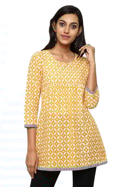 Aaboli Yellow Printed Cotton Straight Kurti Aaboli Yellow Printed Cotton Straight Kurti