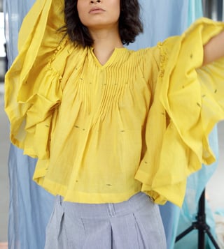 Itr by Khyati Pande Yellow Sunflower Fields Crop Top Itr by Khyati Pande Yellow Sunflower Fields Crop Top