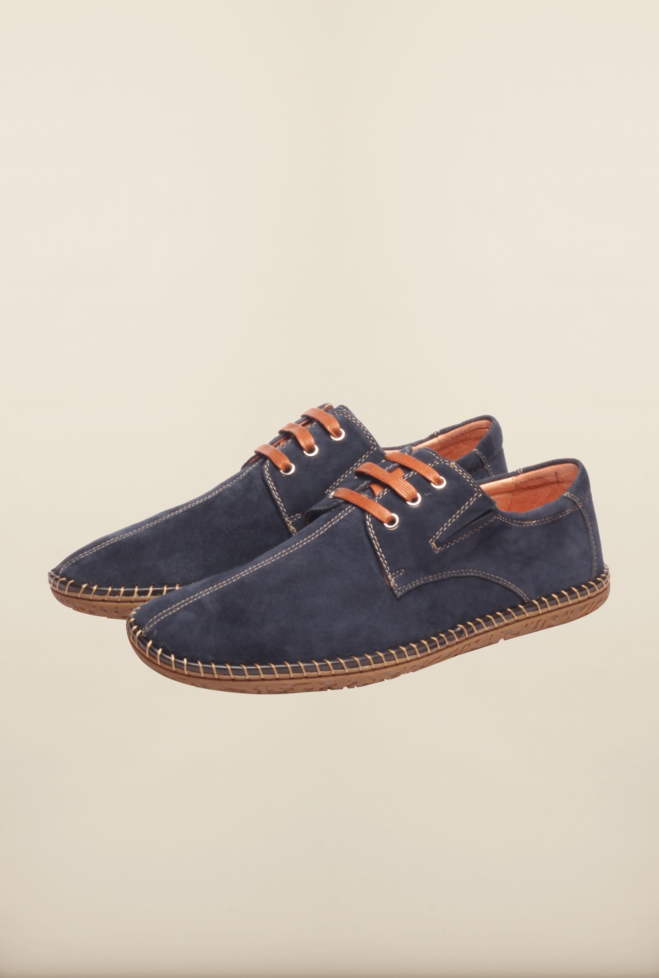pavers casual shoes