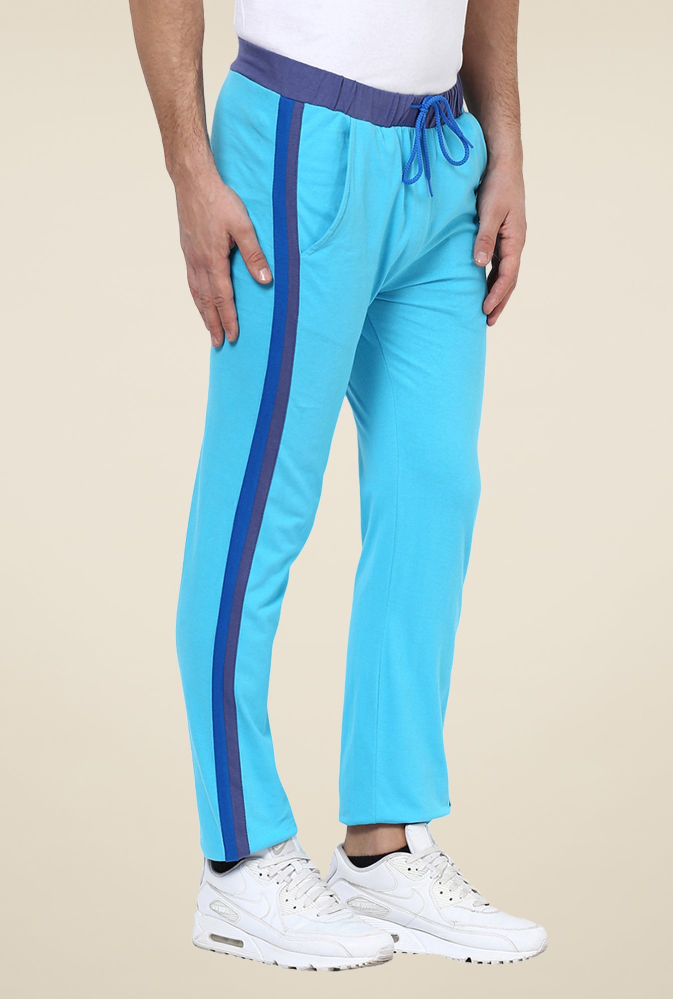 Buy online Yellow Solid Full Length Track Pant from Sports Wear for Men by  Red Chief for ₹800 at 60% off | 2024 Limeroad.com