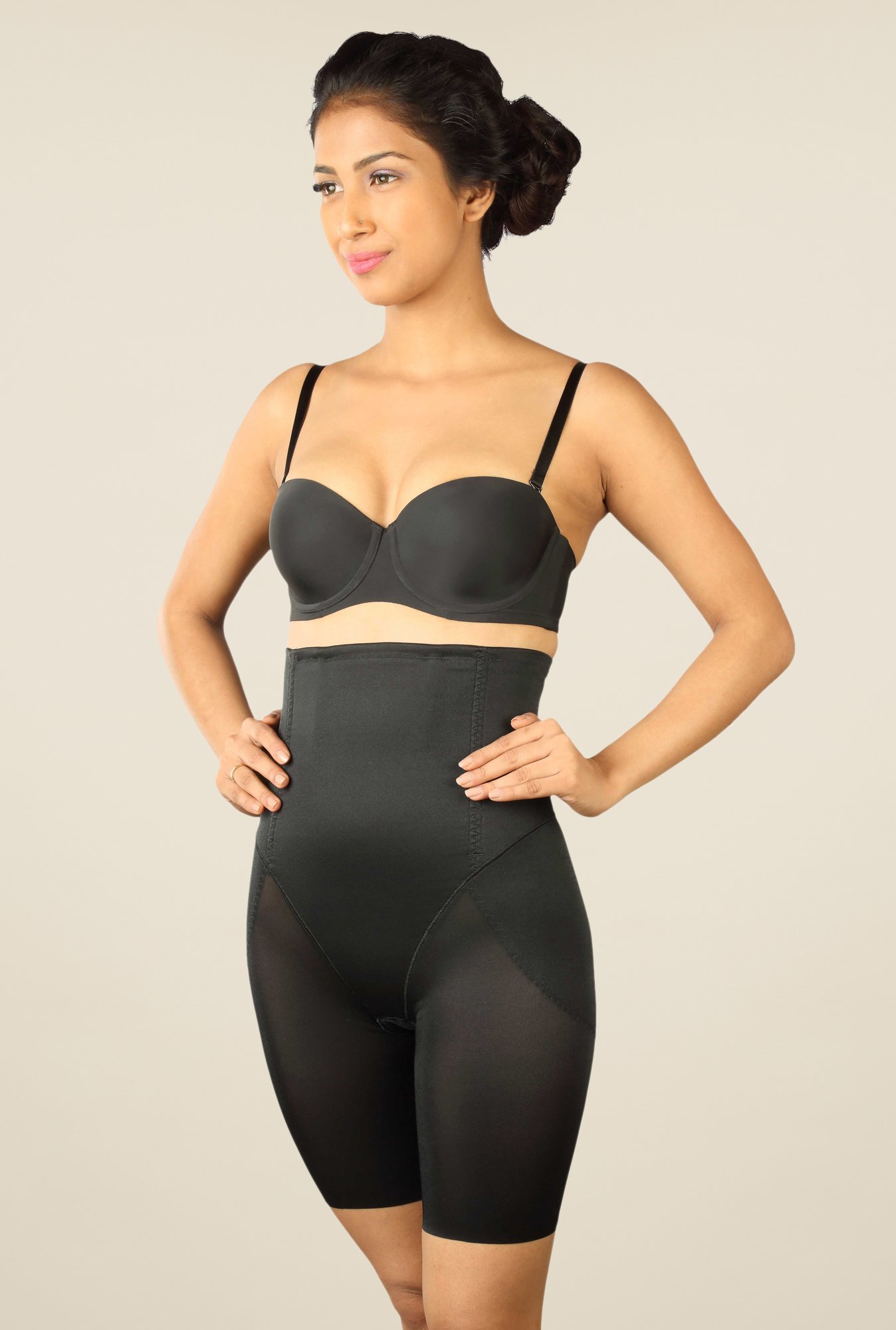 Buy Triumph Formfit Non Padded Wireless Soft Body shaper Bodysuit - Black  Online
