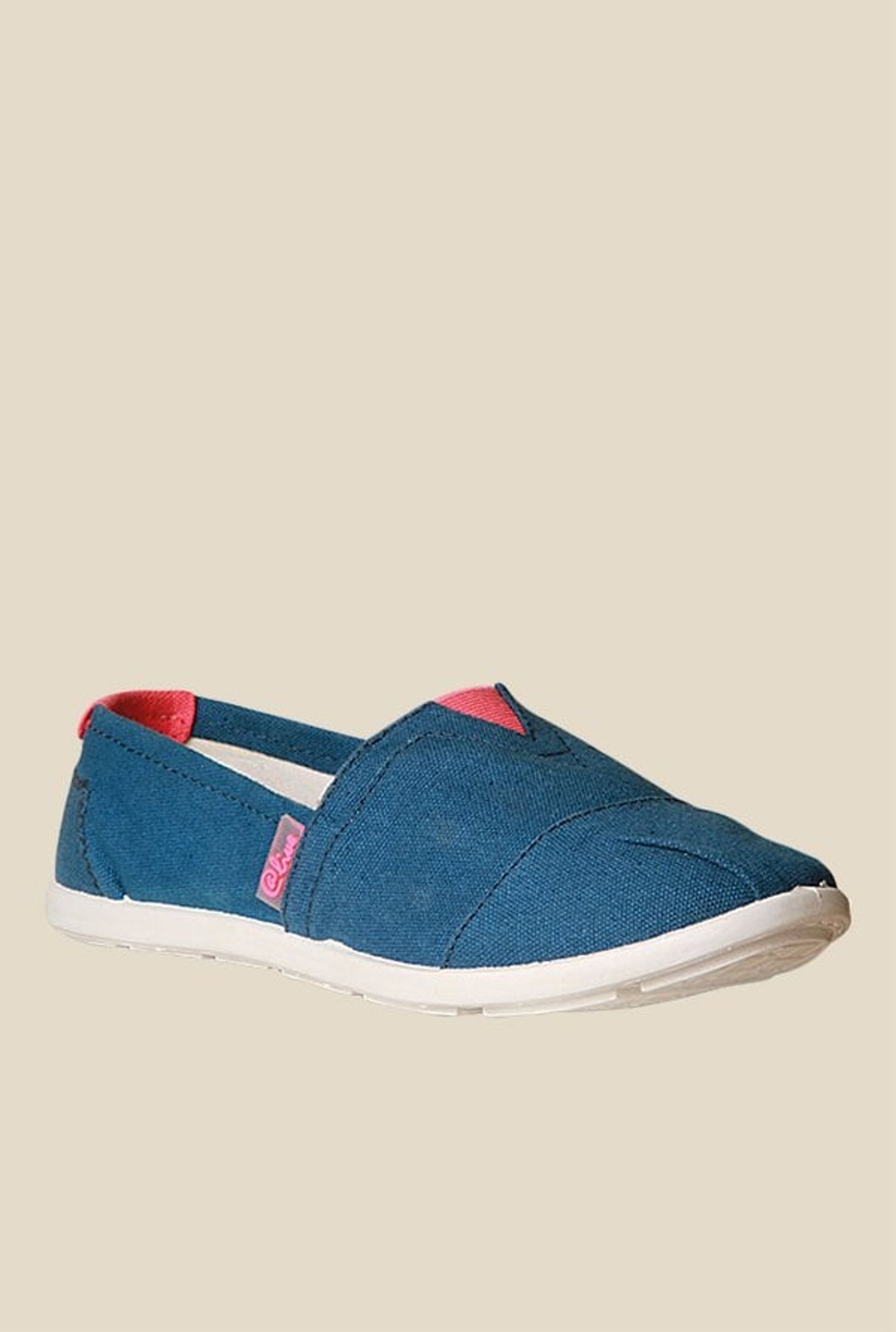 bata canvas shoes price