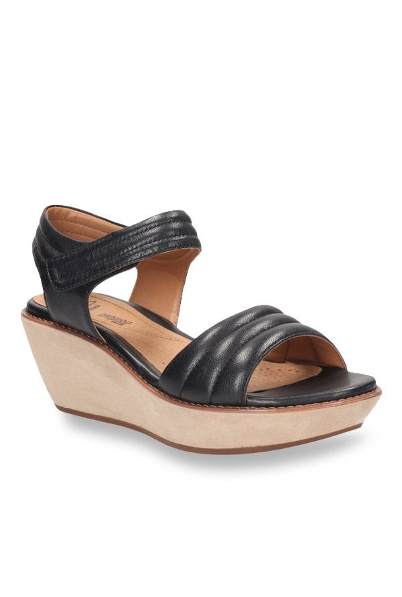 clarks wedges black