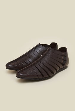 franco leone leather chappals