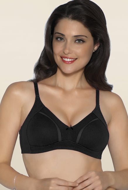 Accessibility links non-wired for your comfort Hold your breast form securely in place and embrace your natural shape. Amoena's padded mastectomy bras have super soft, moulded cups for maximum comfort and style.
