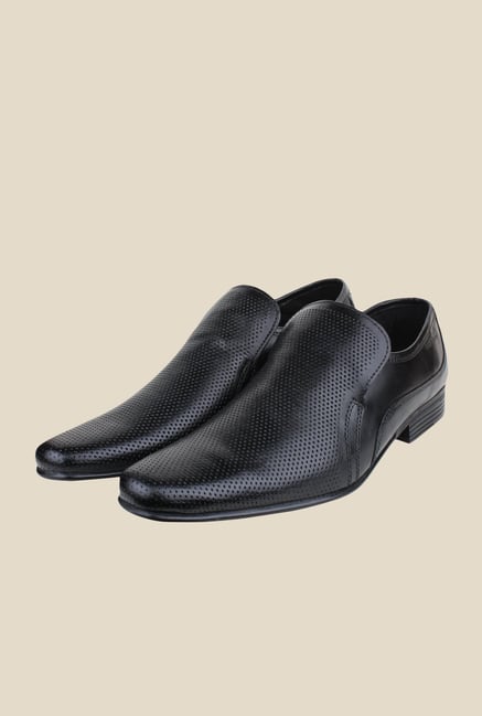 red tape slip ons