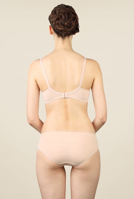 Triumph Beige Solid Seamless Bra