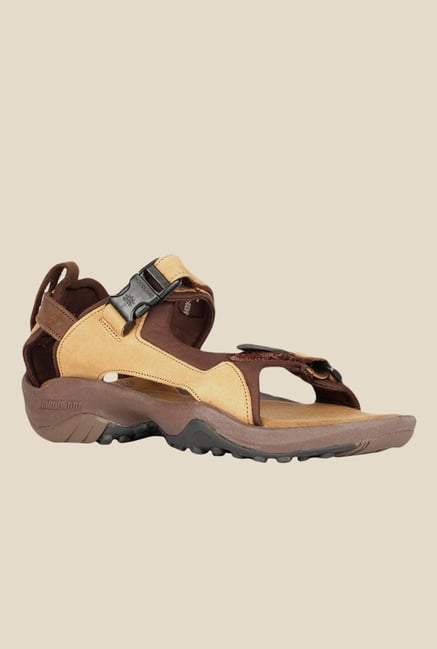 Best price on Woodland Sandals and Slippers for Men | dealbates: Best Online  Offers and Deals In India
