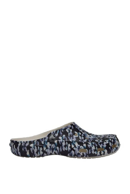 Navy best sale floral crocs