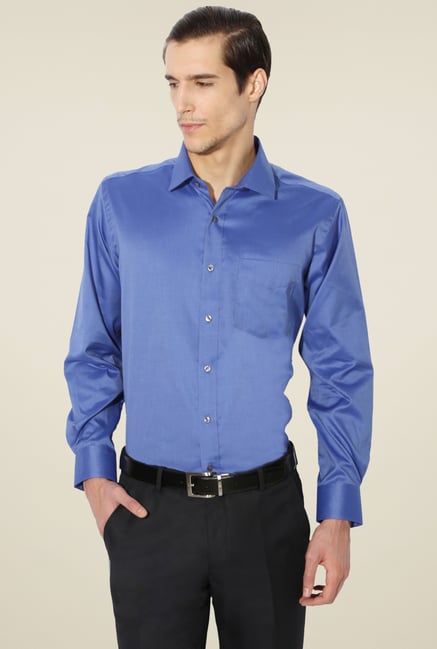 Van Heusen Pale Blue Solid Full Sleeves Shirt