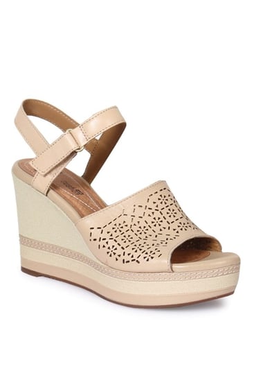 clarks nude wedges