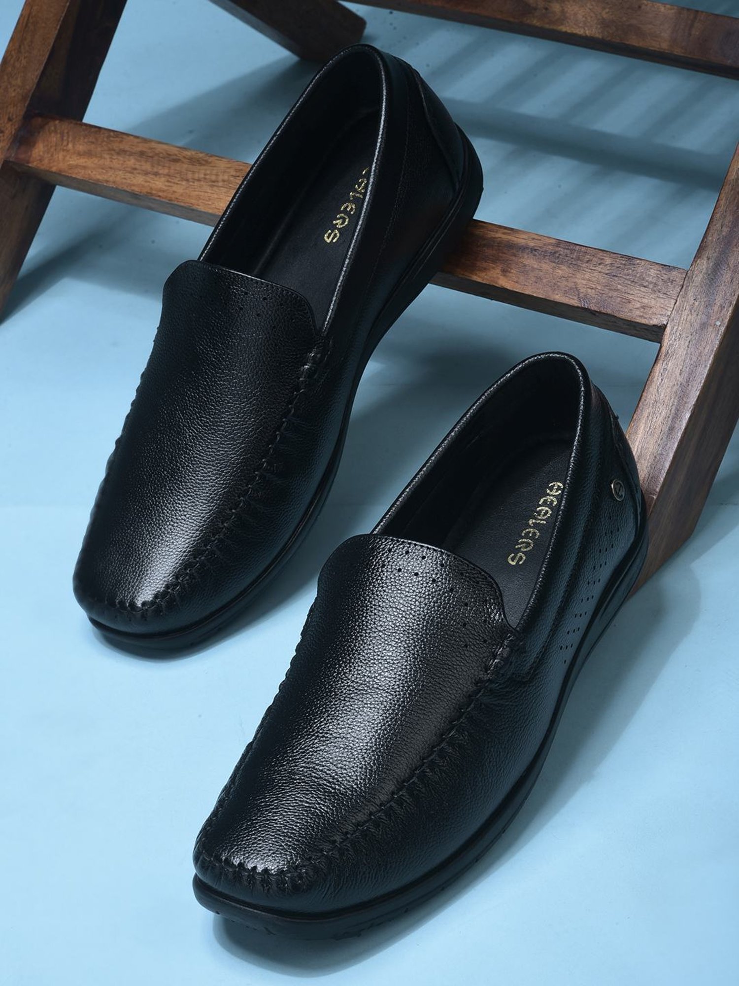 MP000000016677522_1348Wx2000H_