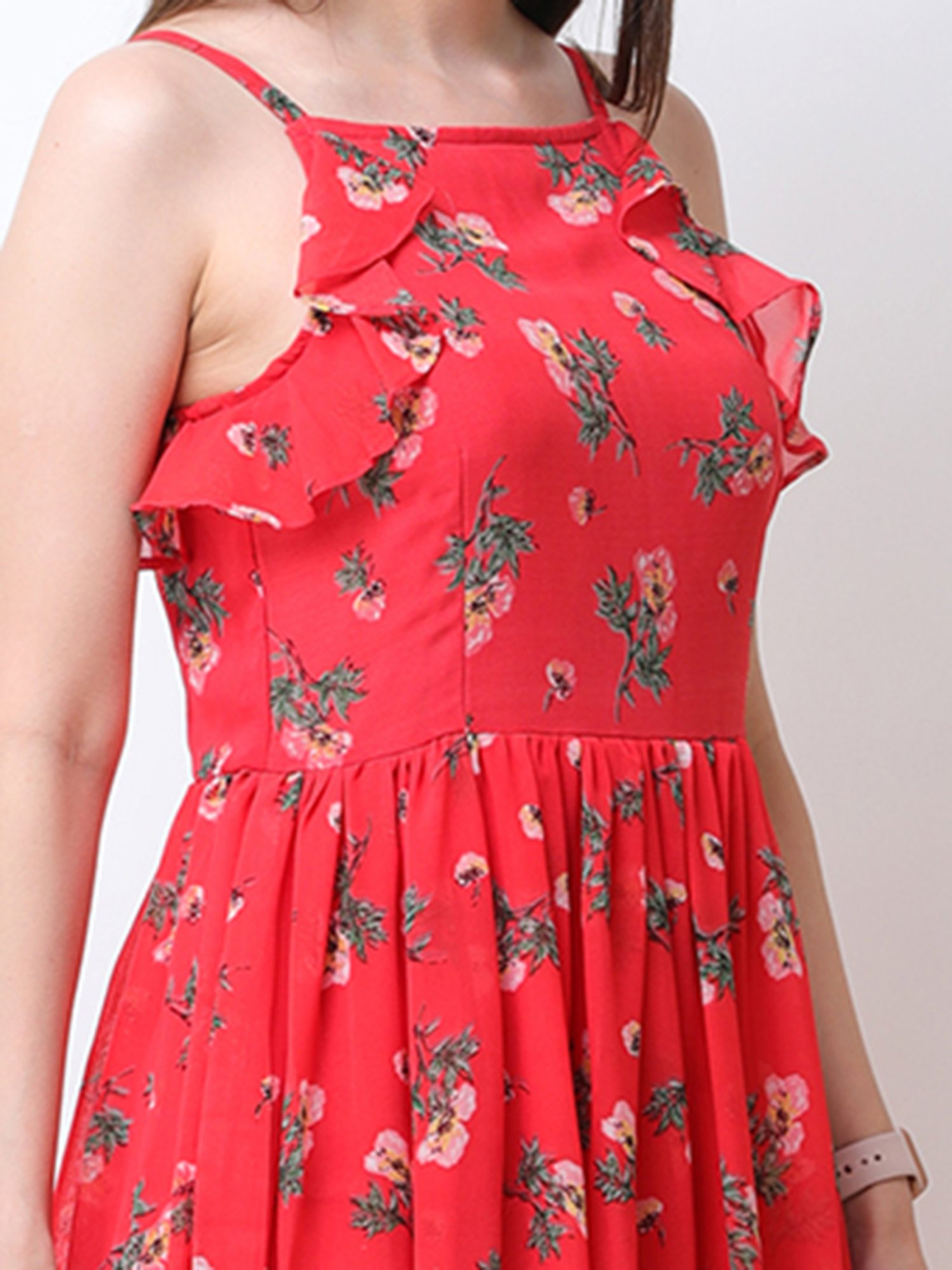 Petite Studio's Carly Dress in Red Floral - Women's Fashion