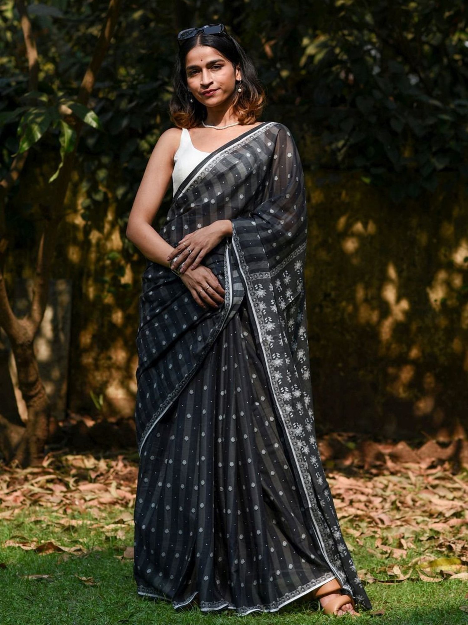 Black Colour Beautiful Saree With Exclusive Contrast Blouse,party Wear Saree,wedding  Wear Saree,bollywood Style Saree,kanchipura Silk Saree - Etsy Sweden