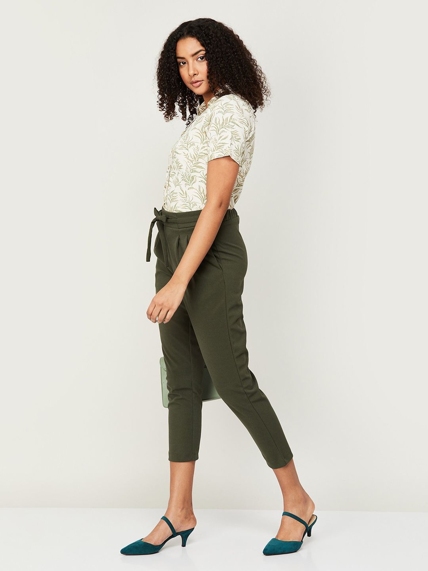 Elle NWT Olive Green City Chic Capri Pants 2 - $30 (31% Off Retail) New  With Tags - From Nalleli