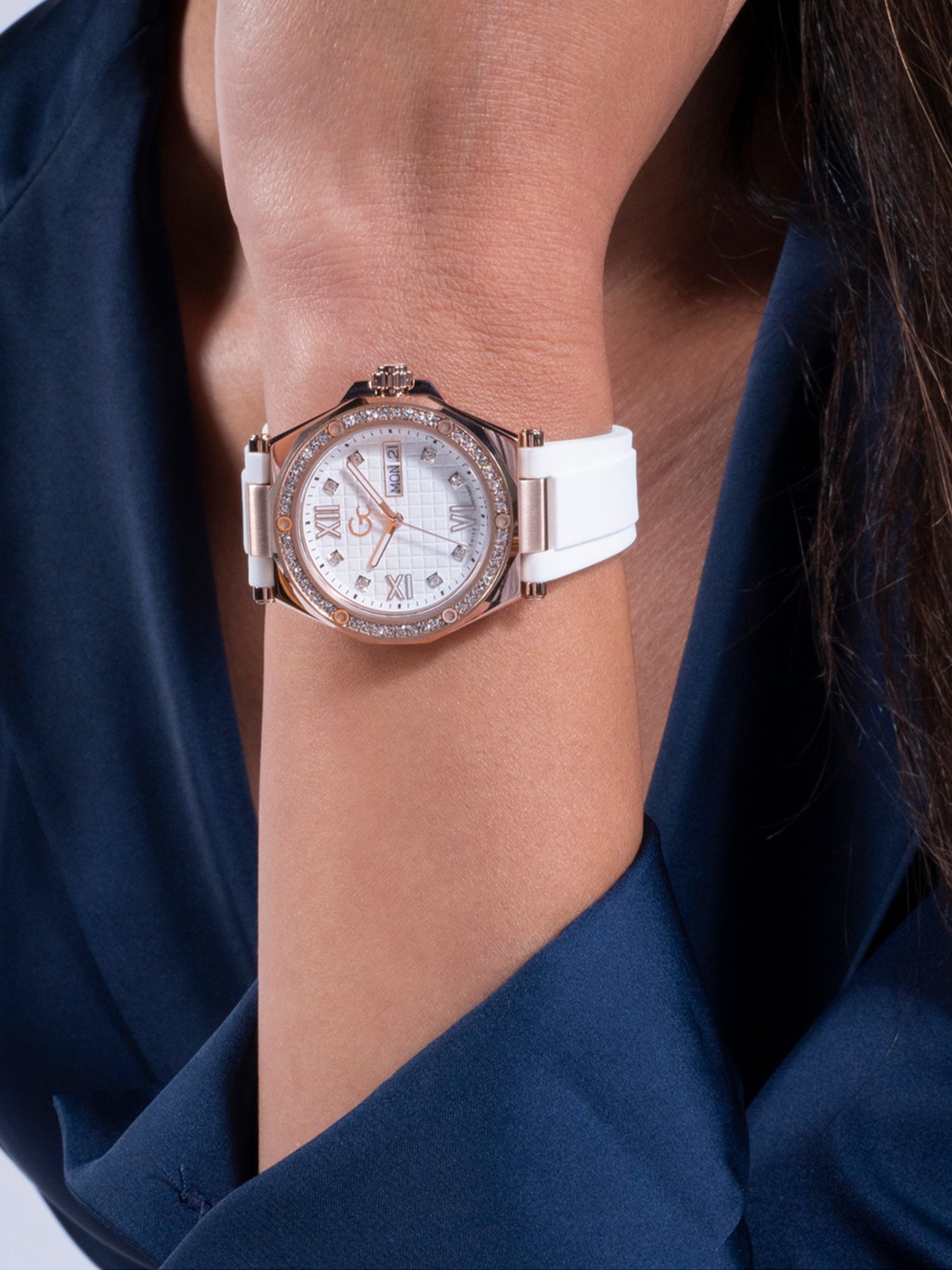 Buy Gc Z20006L1MF Analog Watch for Women at Best Price @ Tata CLiQ