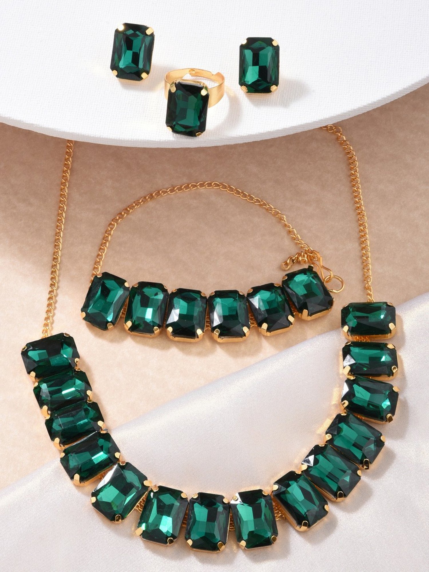 Buy Dugran By Dugristyle Green & Yellow Necklace & Earring Set Online At  Best Price @ Tata CLiQ