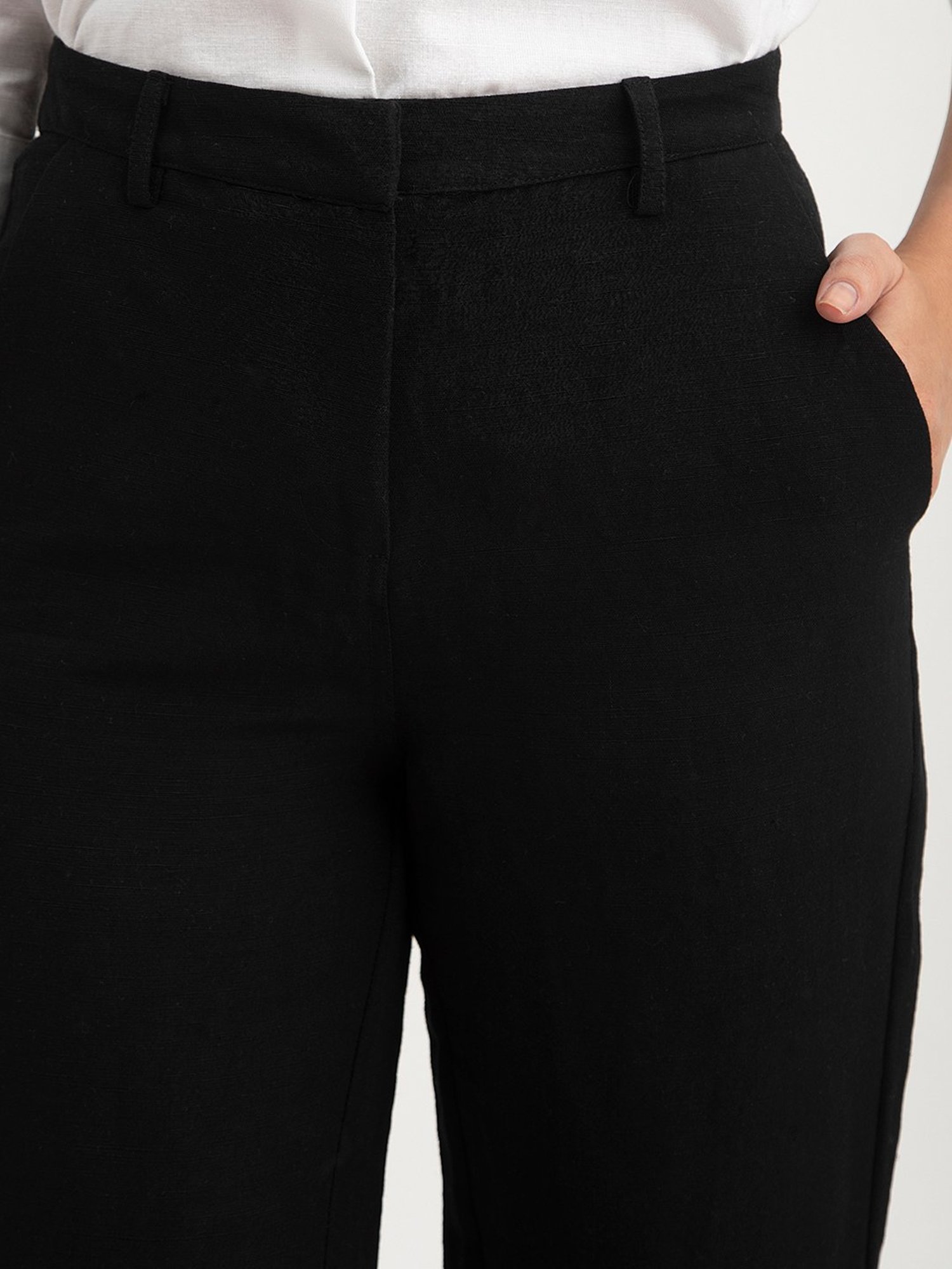Buy Men's Poineer Glossy Black Trouser Online | SNITCH
