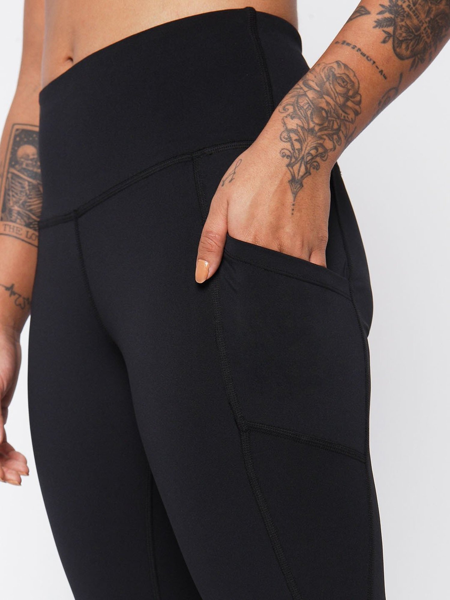 SILVERTRAQ Black Relaxed Fit Leggings