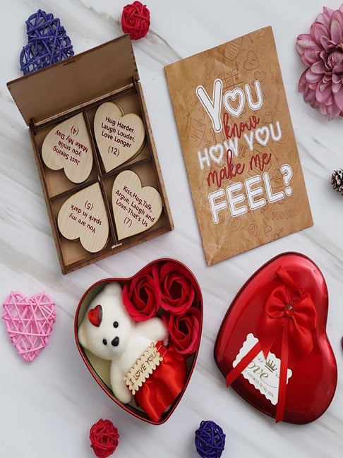 Personalized Valentines Day Gifts: 12 customised gifts for Valentine's day  under Rs.3000 - The Economic Times