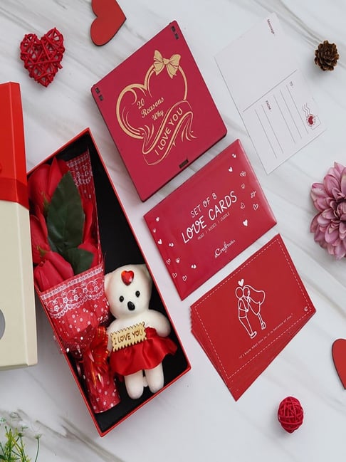 Best Valentine's Day Gifts For Her Ideas 2024 | Cashify Blog