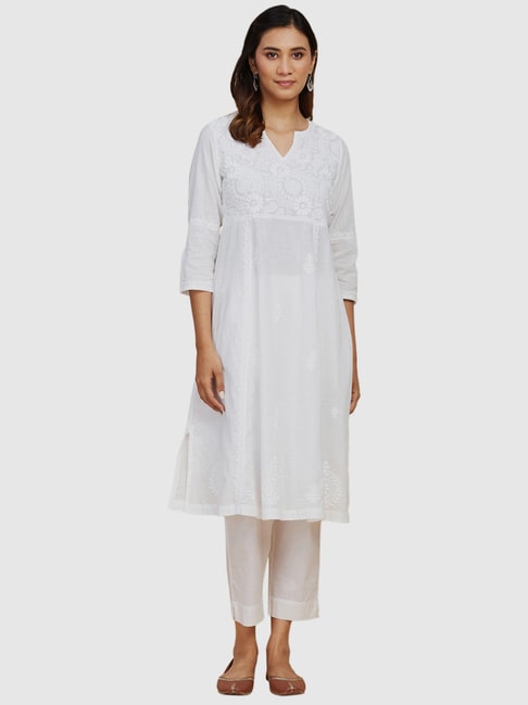 White Kurti and Jogger/Jeans For Girls and Women