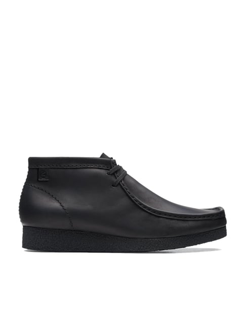 Clarks black 2024 chukka boots