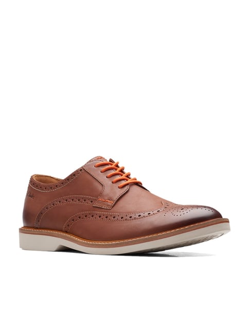 Casual sales brown brogues