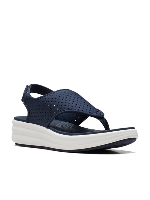 Clarks Deva Mae Red Womens Sandals in Pune at best price by Clarks  Exclusive Store (Nitesh Hub) - Justdial