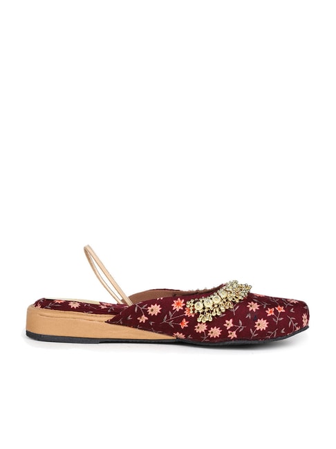 The Desi Dulhan Women's Maroon Mule Shoes Price in India